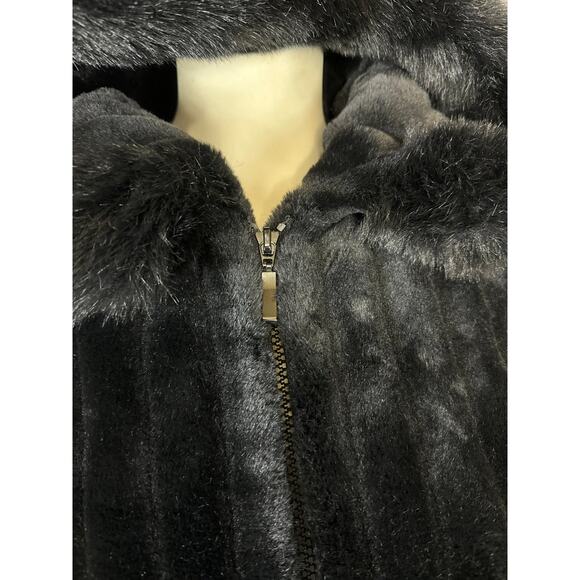 Faux fur hooded coat jacket zippered closing Dressbarn size small - Picture 7 of 12